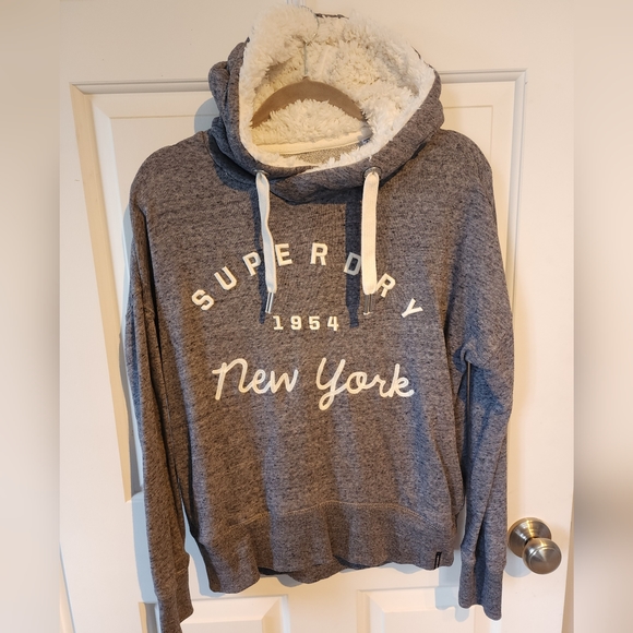 Superdry hoodie with fuzzy hood, size small. Grey - Picture 1 of 6
